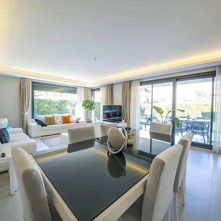 Paris Villa