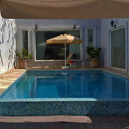 Paris Villa Gümüşlük